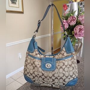 Coach hampton  signature hobo shoulther bag